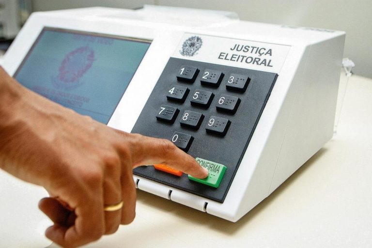 Eleições de vereadores jovens terão voto por meio de urna eletrônica