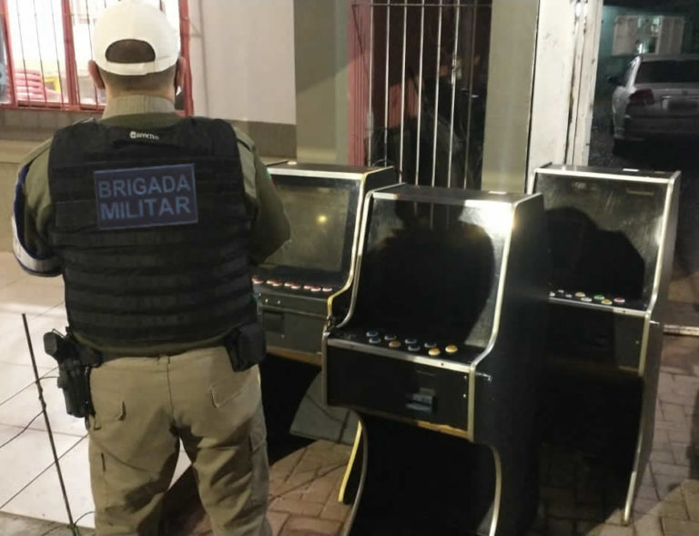 BM apreende máquinas caça-níqueis