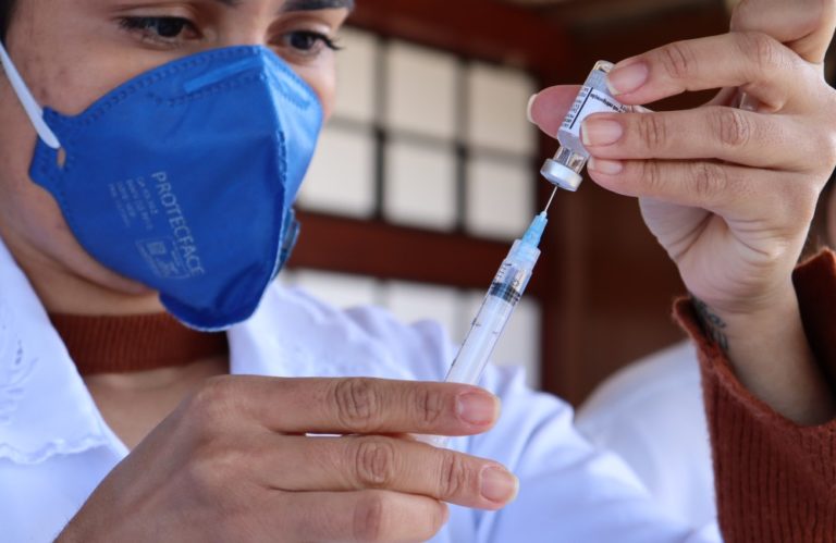 Gramado segue vacinando com a segunda dose, gestantes e puérperas