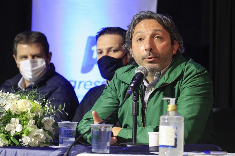 Em convenção histórica, Márcio Coracini assume Progressistas