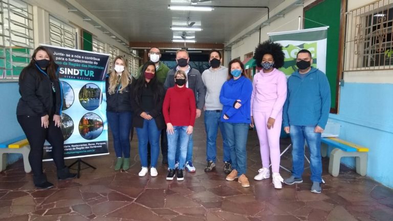 Feira de Empregos realiza mais de 30 atendimentos