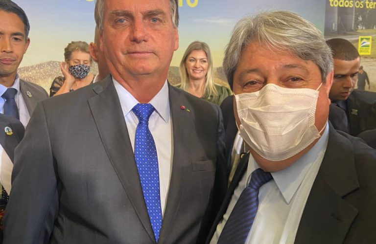Bolsonaro é convidado para abertura do Natal Luz