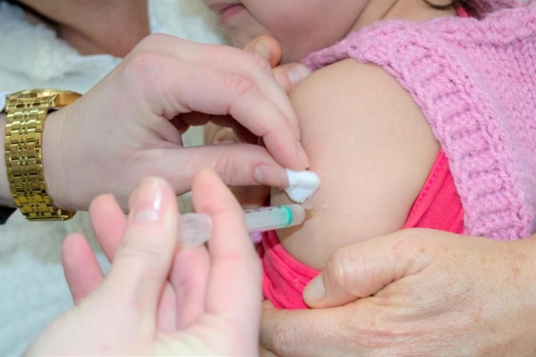 Gramado realiza mutirão de vacinação contra a Covid-19 para crianças na próxima semana