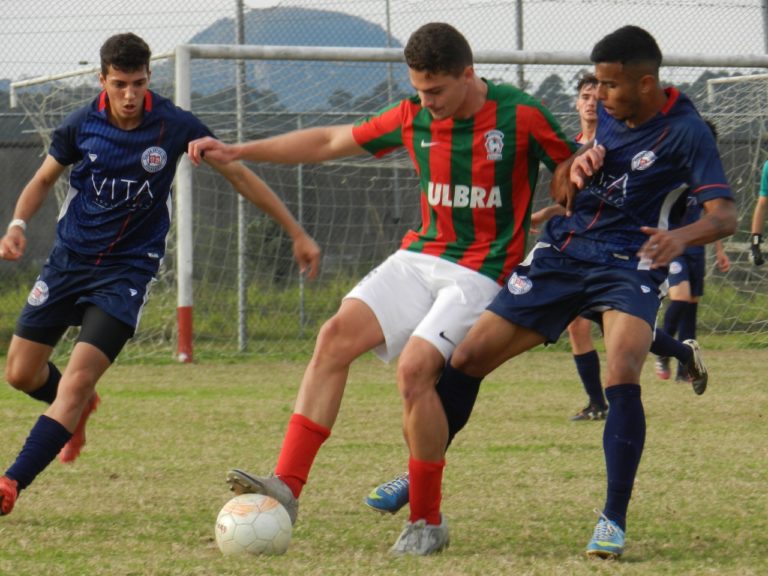 Gramadense enfrenta o Brasil para se manter no G-4