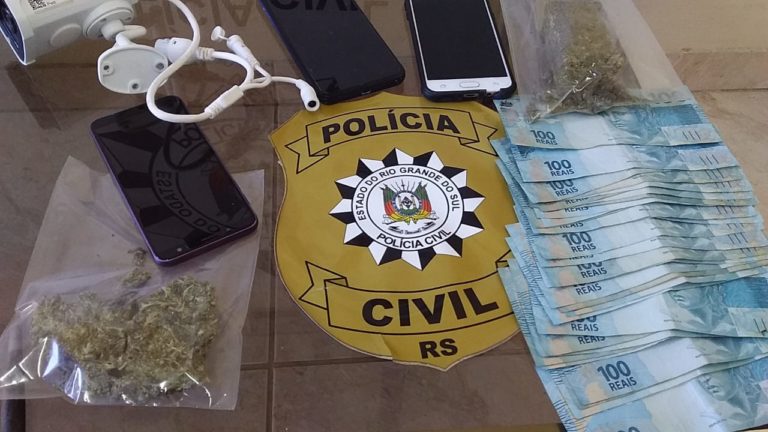 Quatro pessoas são presas em Canela por tráfico e extorsão