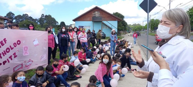 Unidade de Saúde do Canelinha realiza atividade de prevenção ao câncer de mama