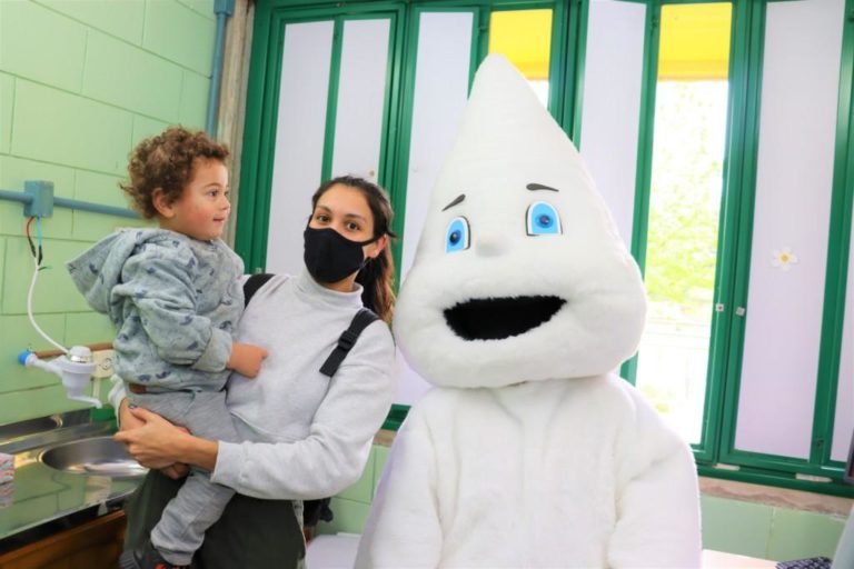 Apesar da chuva, Dia D de multivacinação tem movimento satisfatório em Gramado