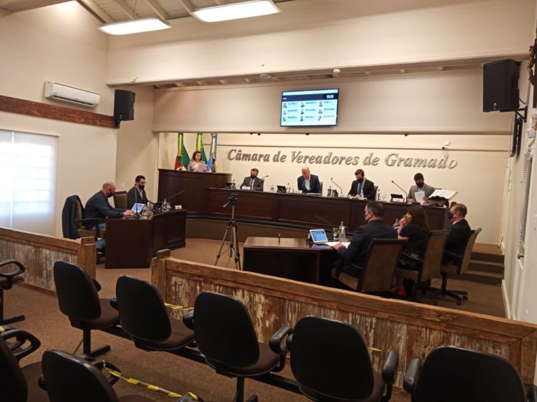 Legislativo autoriza repasse de até R$ 6,6 mil para a Escola Henrique Bertoluci Sobrinho