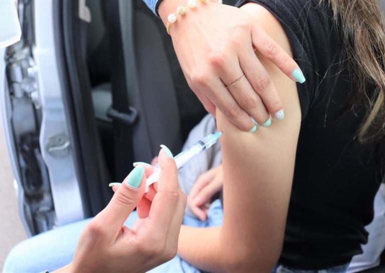 Mutirão de vacinação contra a Covid aplica 1.009 doses