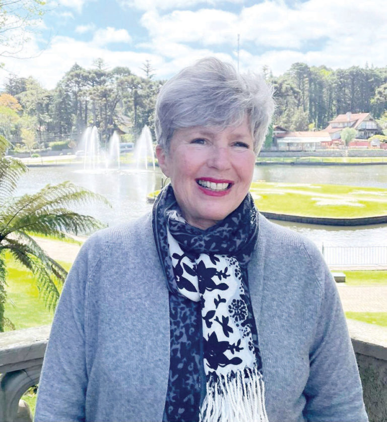 Vicky Janice Simon