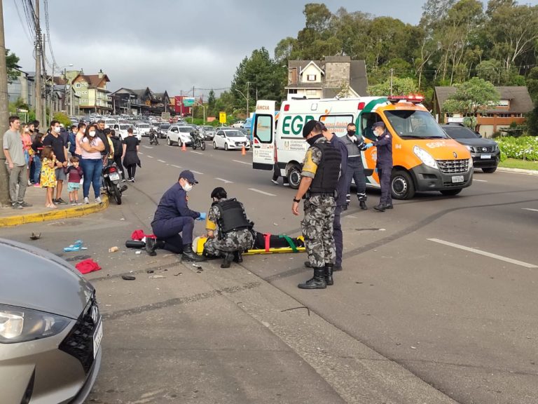 Duas vítimas do acidente na rótula do Super Carros recebem alta