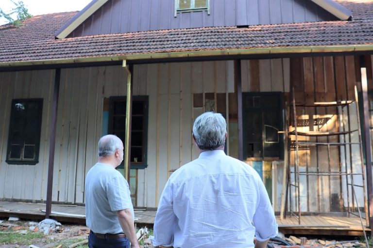 Executivo confere obras de revitalização na Casa do Major Nicoletti