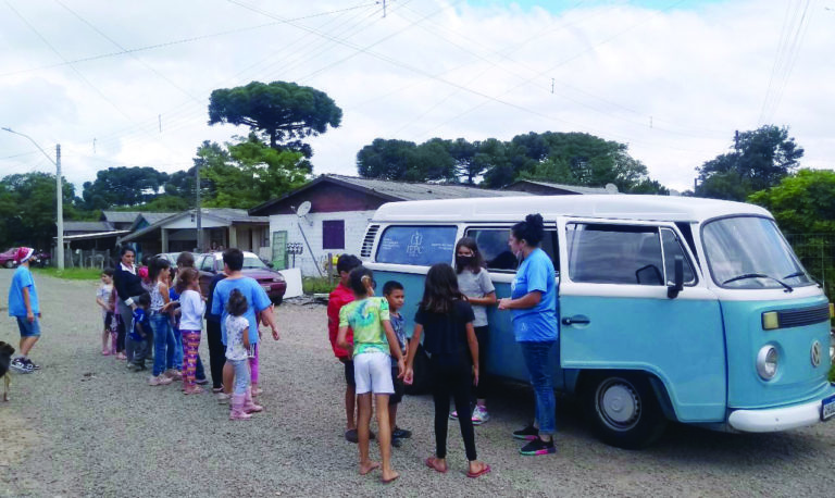 Cerca de 250 brinquedos entregues em ação social