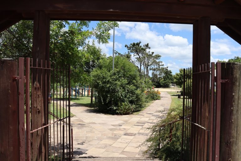 Praça das Castanheiras no Floresta recebe melhorias