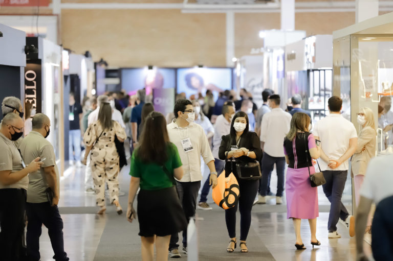 Merkator divulga datas de feiras calçadistas até 2025