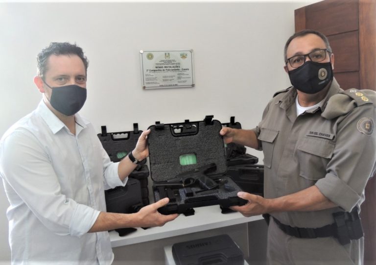 Brigada Militar de Canela recebe 18 pistolas
