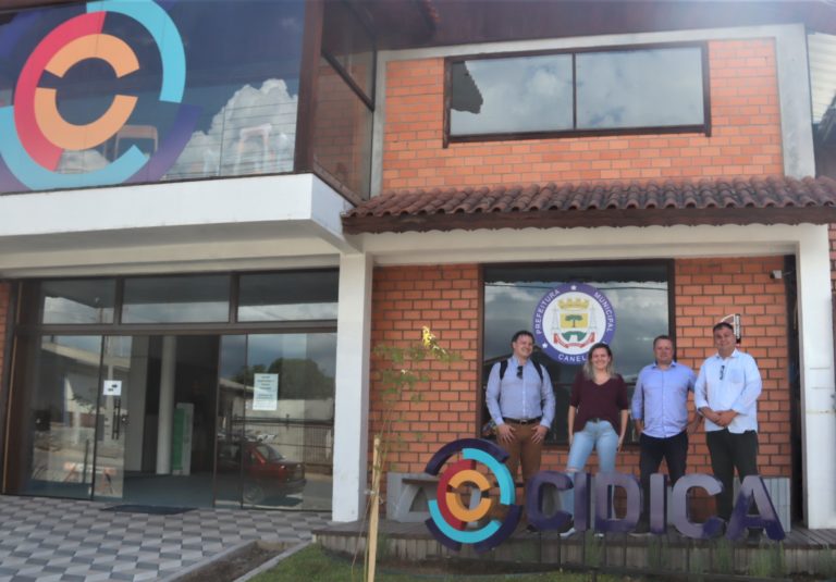 Empresa de tecnologia visita o CIDICA em Canela