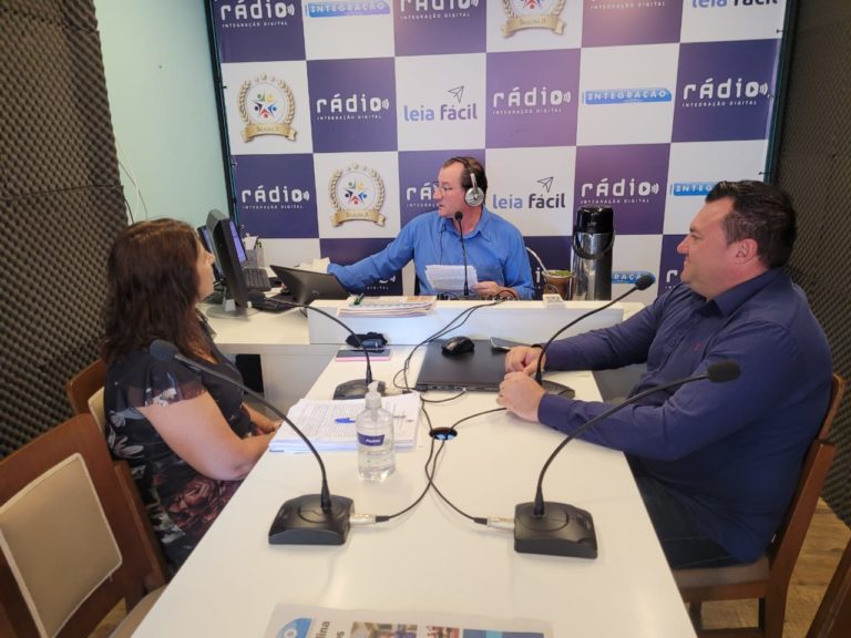 Rosi Ecker e Roberto Cavallin no programa O Voto de Minerva