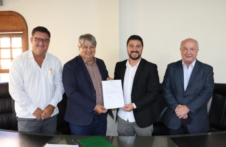 Prefeito Nestor anuncia Ike Koetz no Executivo