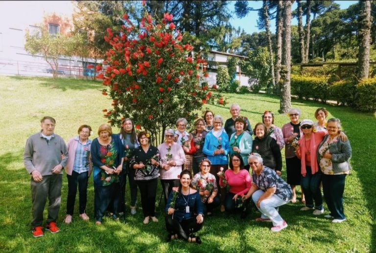 Retorno às salas de aulas marca UCS Sênior neste semestre