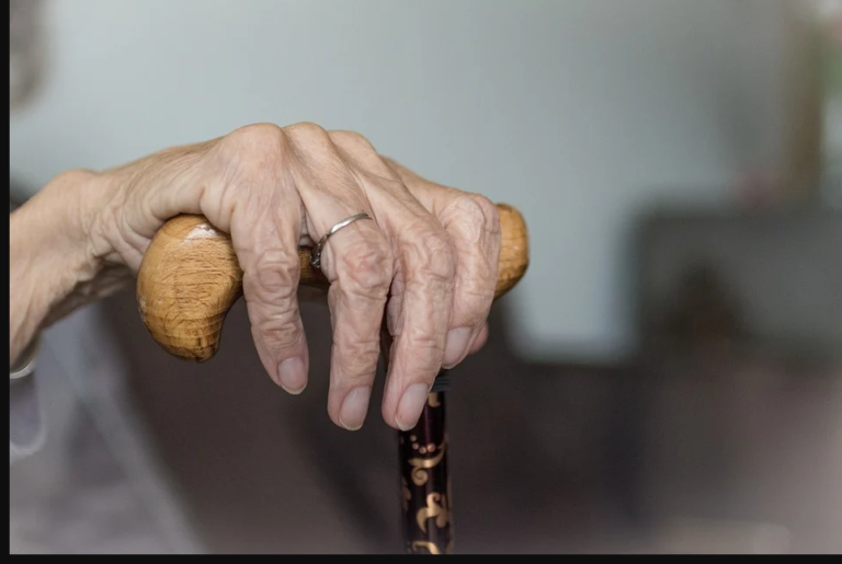 Como está a qualidade de vida dos idosos gramadenses?