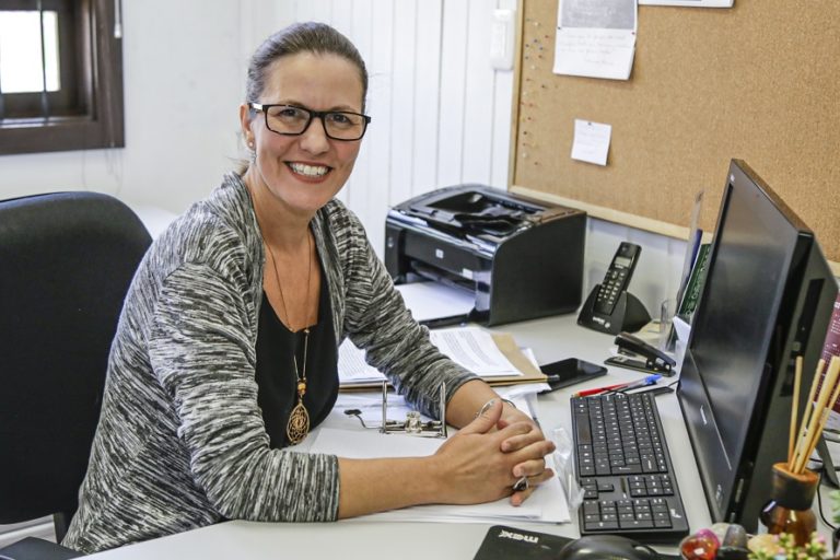 Juliana Sehn assume Escola do Legislativo