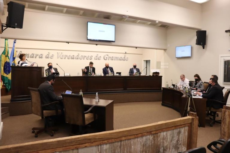 Projetos que autorizam contratações temporárias são aprovados na Câmara