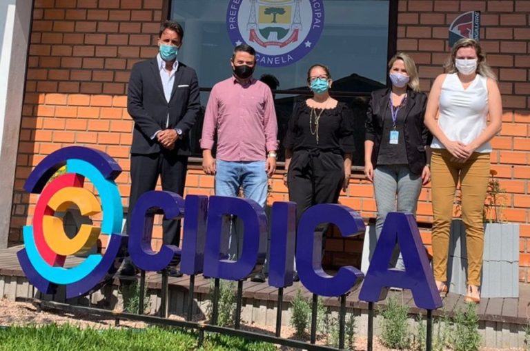Diretoria da UCS Hortênsias visita Cidica