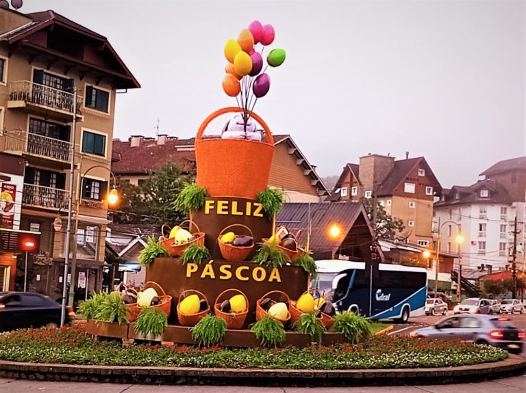 Clima de Páscoa nas ruas