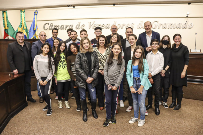 Posse de vereadores jovens de Gramado será nesta terça