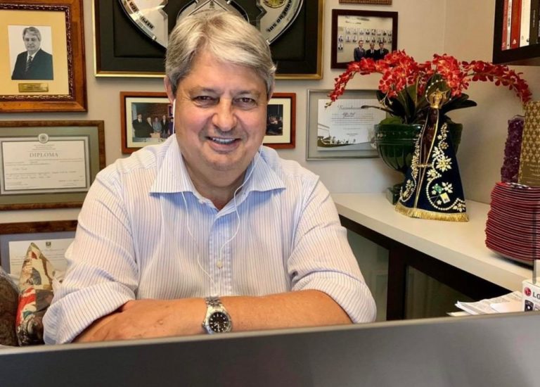 Nestor continua internado e espera procedimento para desobstruir artéria