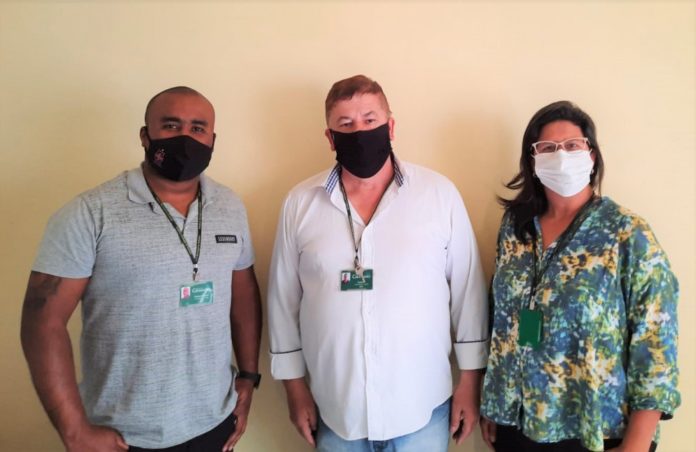 O Conselho Tutelar fica localizado no bairro Piratini, na Rua Getúlio Vargas, 484, junto ao prédio da Secretaria da Assistência Social.