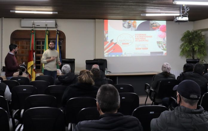 Secretaria de Inovação e Desenvolvimento Econômico faz prestação de contas aos expositores da Feira Feito em Gramado