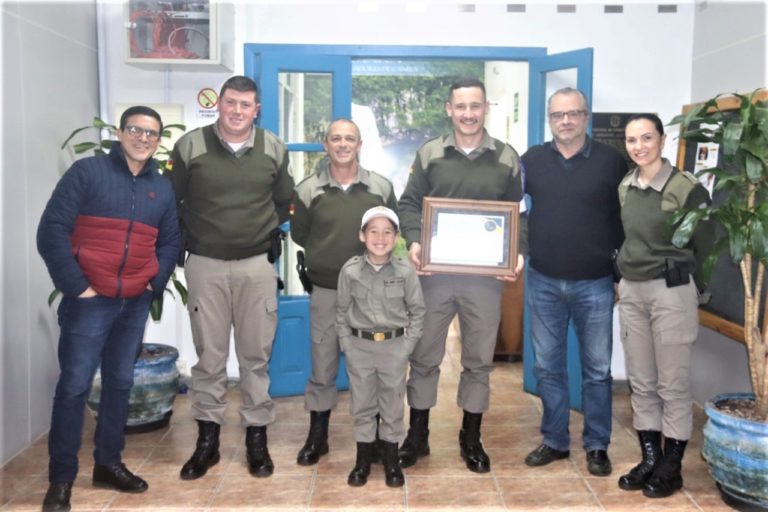 Proerd recebe homenagem em Canela