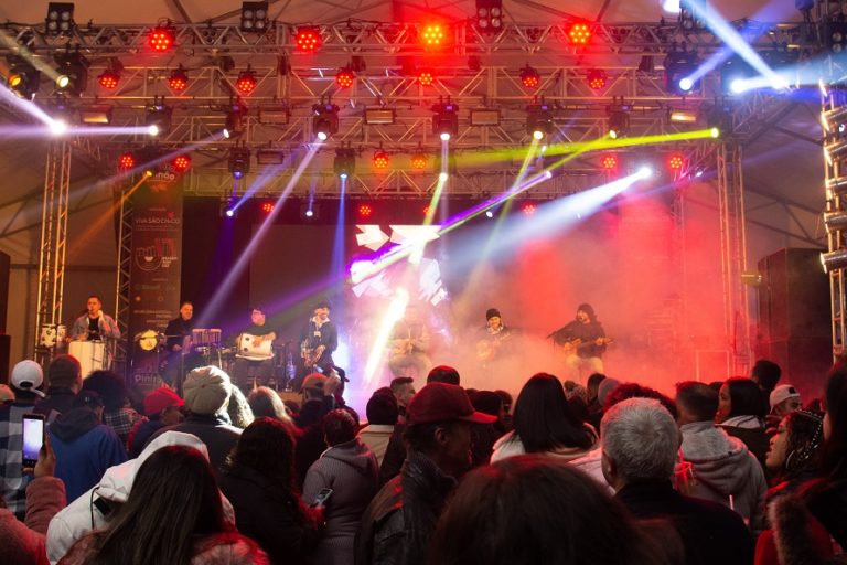 Festa do Pinhão reúne 25 mil pessoas