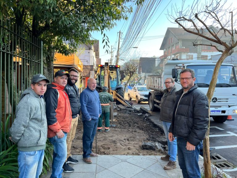 Rua Garibaldi terá novo calçamento público