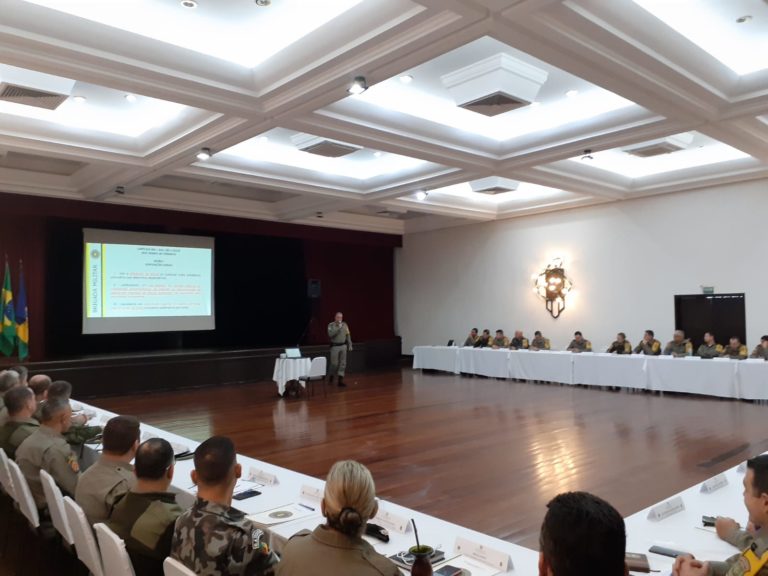 Segurança das rodovias e prevenção de acidentes são debatidos pelo Comando Rodoviário