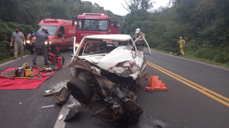 Grave acidente interdita sentido Três Coroas/Gramado na ERS-115
