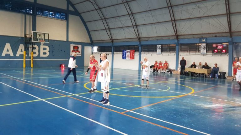 O encontro de grandes nomes do basquete das décadas de 60 a 80