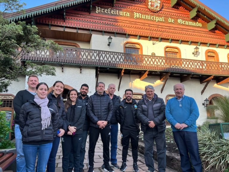 Conmebol e CBF vistoriam estruturas esportivas de Gramado