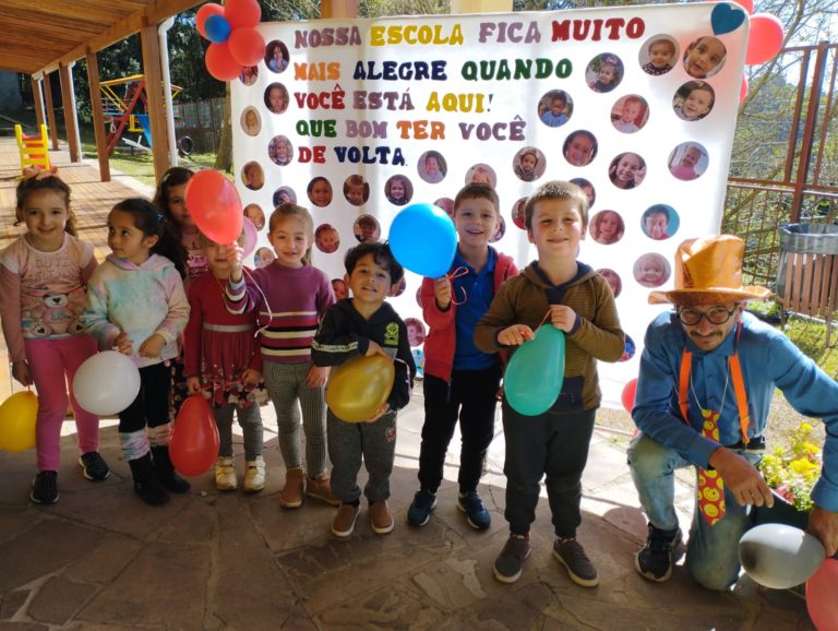 Mais de 6 mil alunos retornaram às aulas na rede municipal de ensino nesta segunda-feira