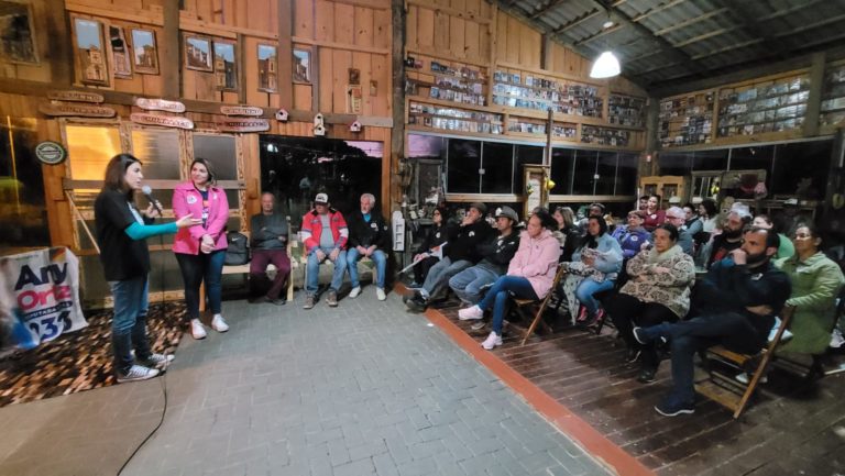 Moradores do Salto pedem ajuda a deputada Any Ortiz