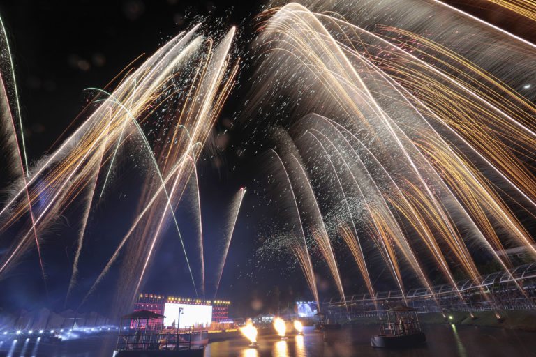 Ingressos dos grandes espetáculos do 38º Natal Luz estarão à venda a partir de sábado