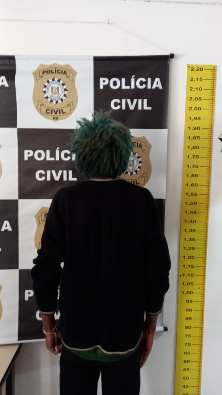 Homem ameaça “esmagar cabeça de mulher”, em tentativa de roubo e é preso