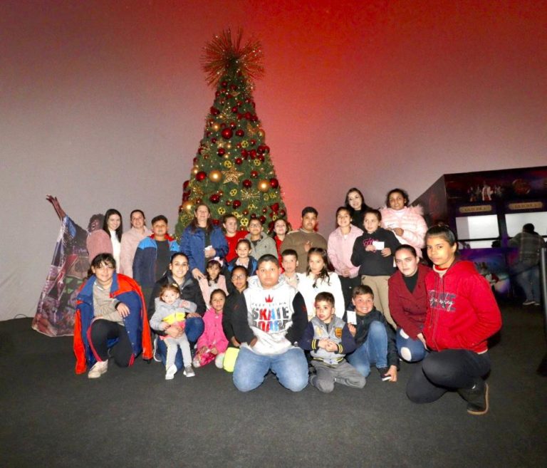 Mais de 200 crianças e adolescentes realizam sonho de conhecer o Mega Domo