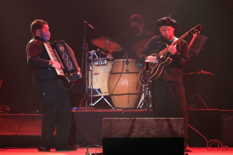 <strong>Sonho de Natal: O Som do Vento terá participação especial de Ernesto Fagundes</strong><br>