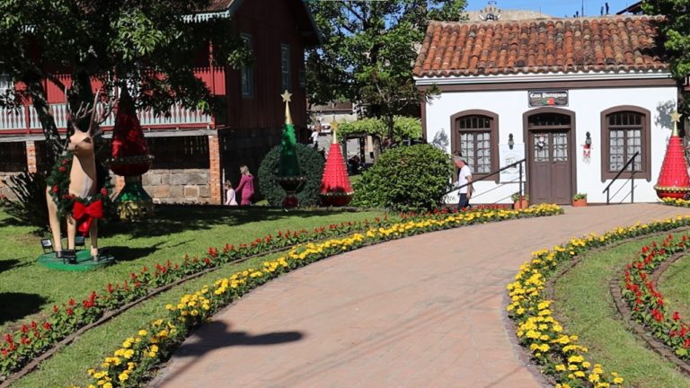 Concluídas as reformas da Praça das Etnias