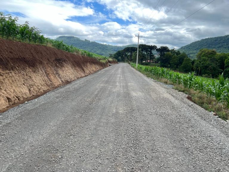 Obras de pavimentação na Linha Ávila Baixa serão retomadas em janeiro