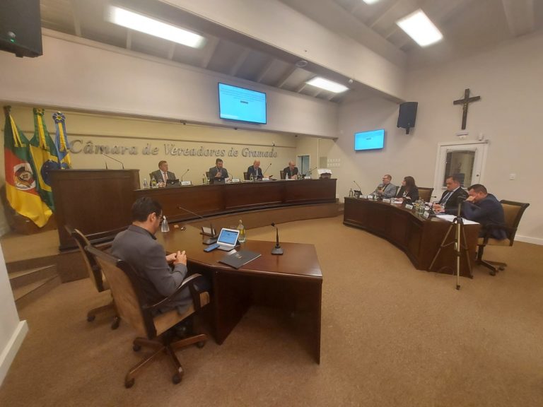 Livre Expressão | Discutir e debater o trabalho dos colegas é prioridade dos vereadores