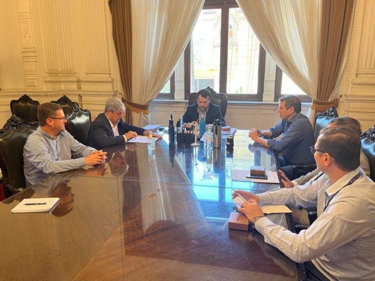 Prefeito Nestor Tissot e secretário Rafael Ronsoni buscam recursos em Porto Alegre